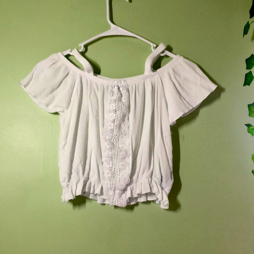 Girls Off The Shoulder Pretty White Blouse (Size: 14/L) (Brand: Amy Byer)